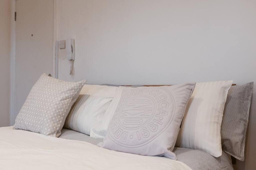 Your Lovely Studio Flat- West3 Λονδίνο Εξωτερικό φωτογραφία